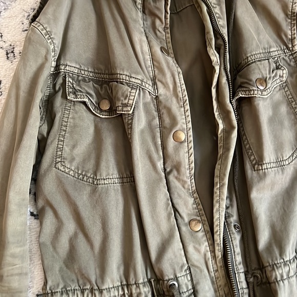 Aritzia Talula utility jacket - Picture 2 of 5